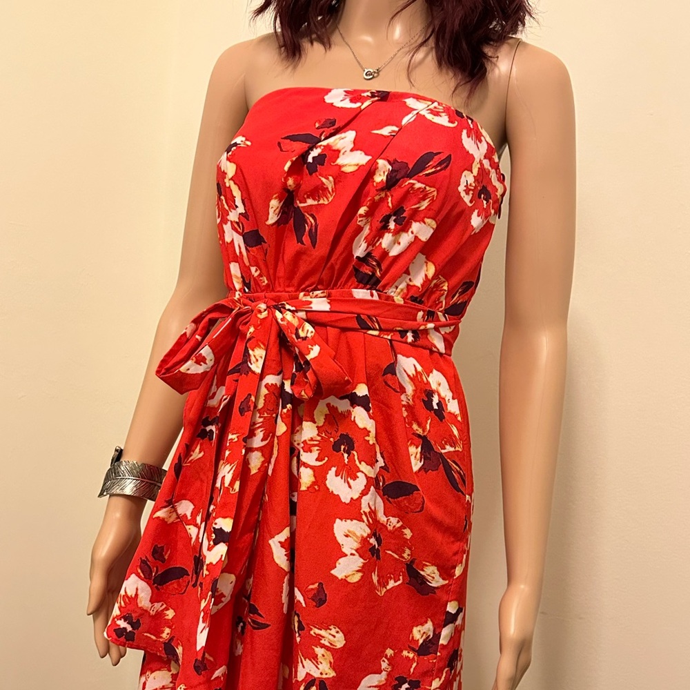 EXPRESS size 4, strapless flowery pink/coral semi-formal.  Only worn once